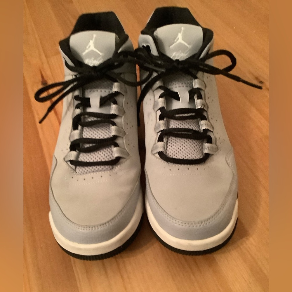 Jordan flight origin 2 youth size 6.5